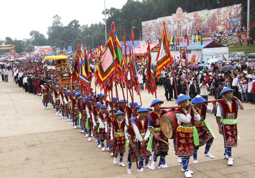 Hung Kings’ worship day honors tradition of remembering the source of the water we drink - ảnh 1